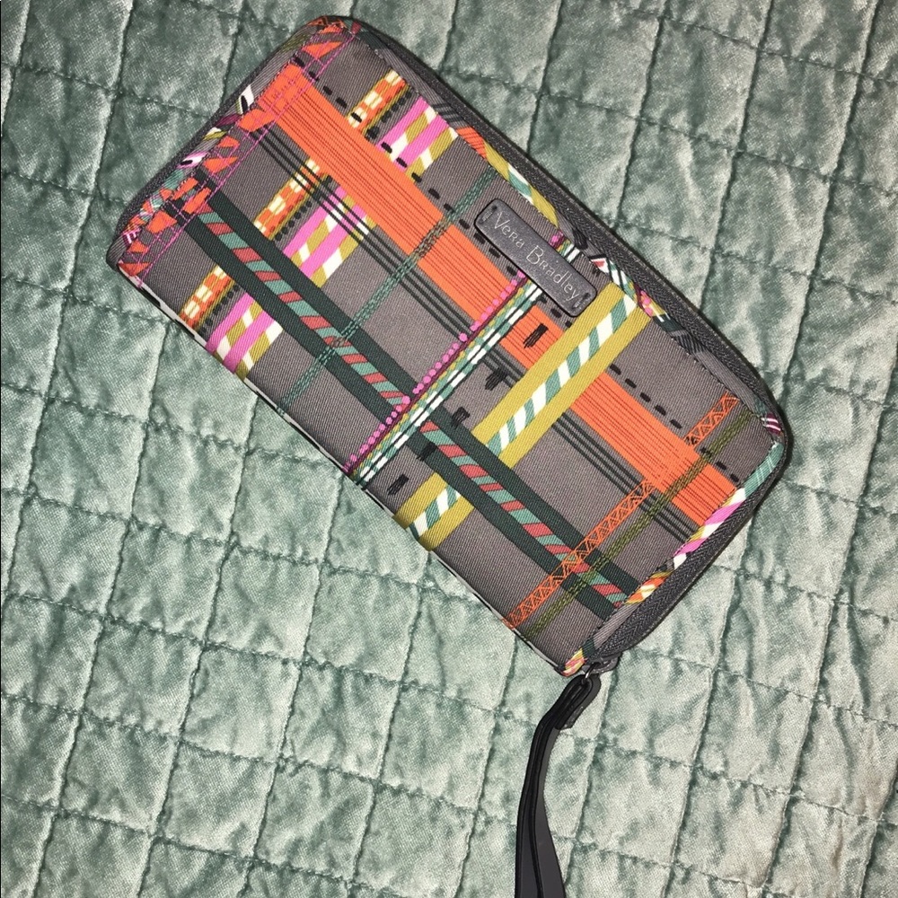 vera bradley wrist wallet 💕